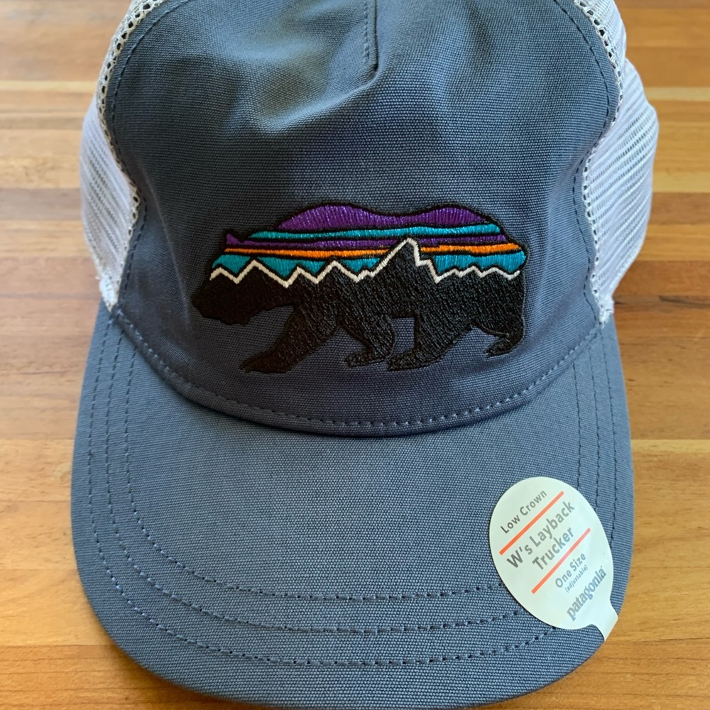 Women’s Patagonia trucker hat Roy bear
